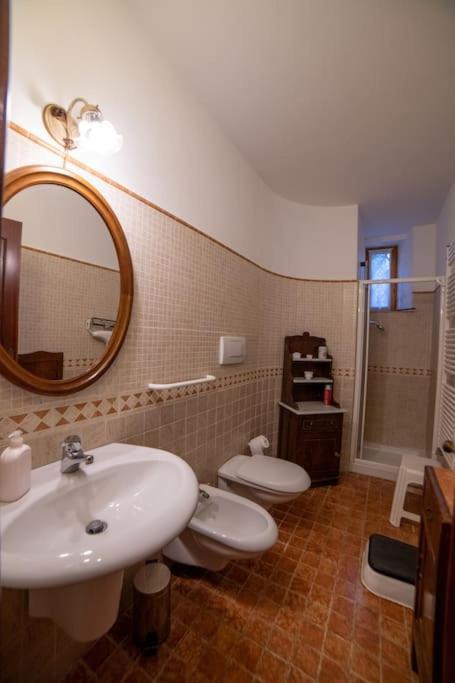 Casa Lazzaro Al Centro Di Siena Villa Exterior foto