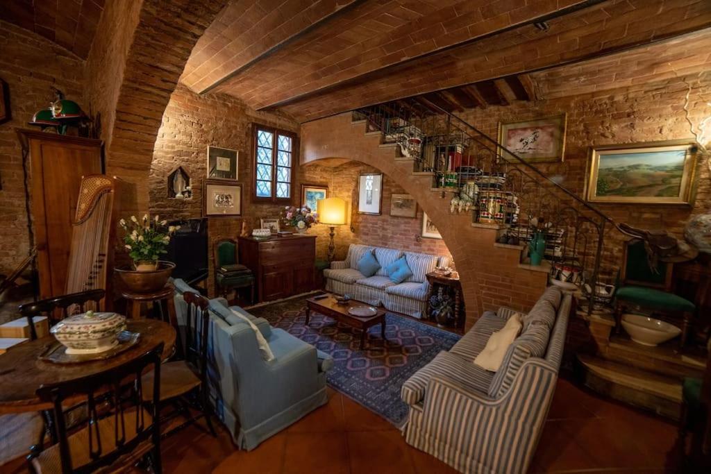 Casa Lazzaro Al Centro Di Siena Villa Exterior foto