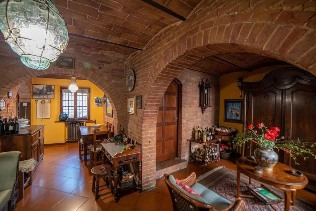 Casa Lazzaro Al Centro Di Siena Villa Exterior foto