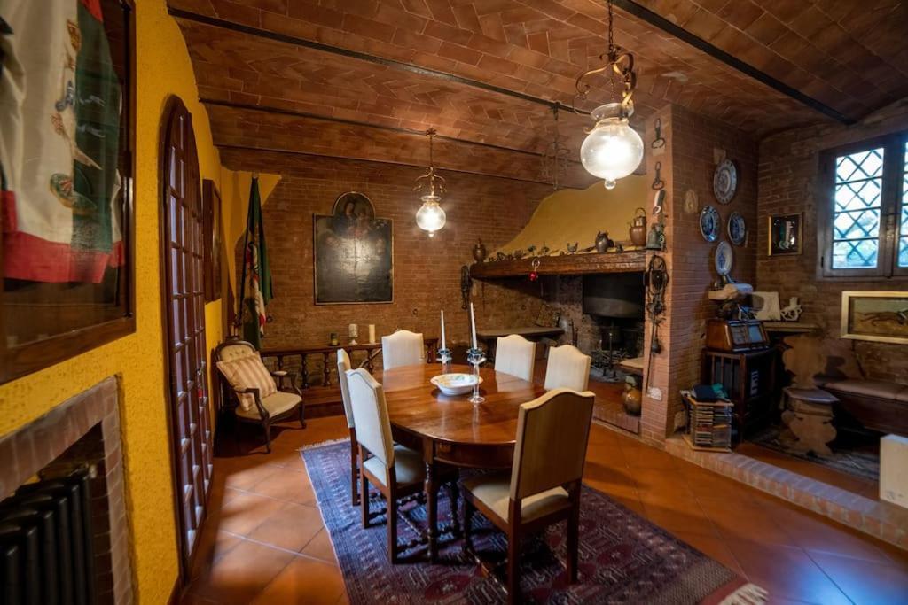 Casa Lazzaro Al Centro Di Siena Villa Exterior foto